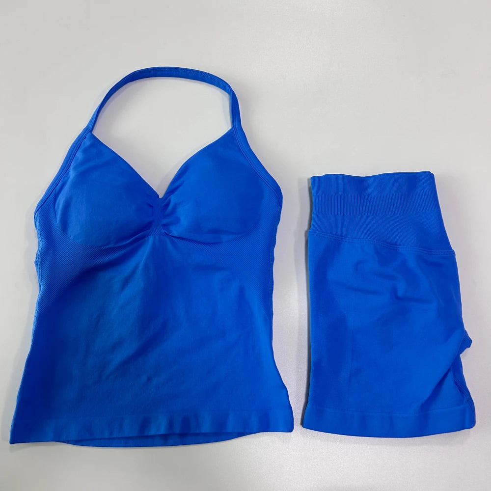 2-Piece Women’s Seamless Gym Set – Tank Top & Scrunch Shorts