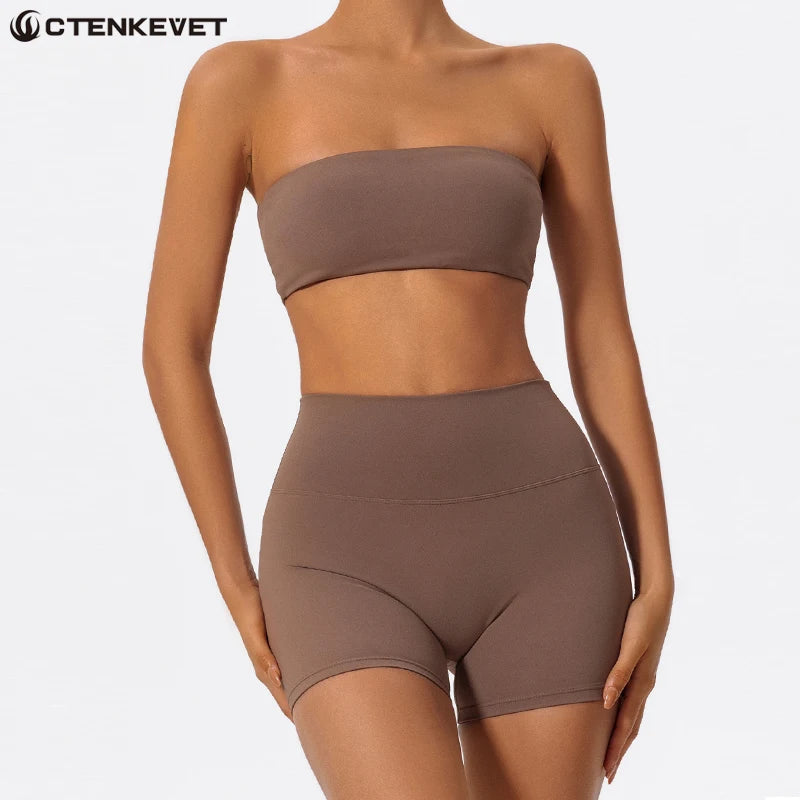 Ctenkevet Two-Piece Women’s Fitness Set – Strapless Yoga & Gym Outfit