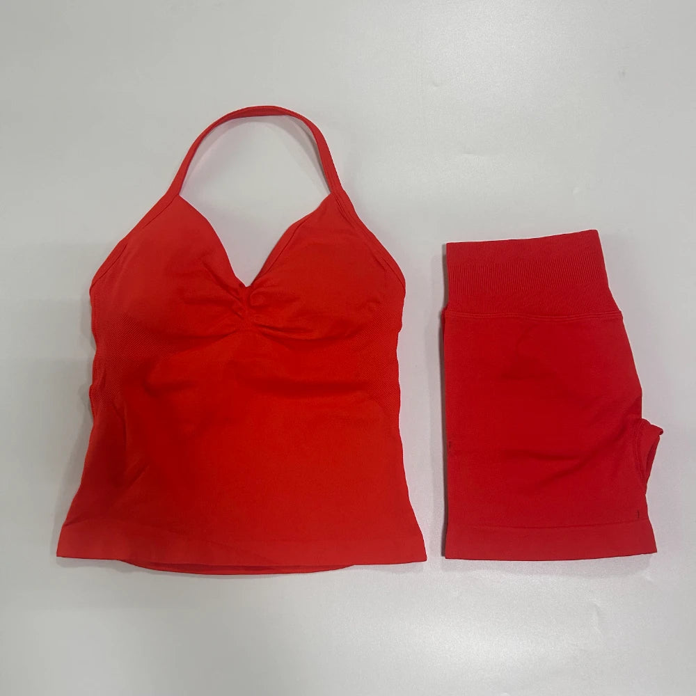 2-Piece Women’s Seamless Gym Set – Tank Top & Scrunch Shorts