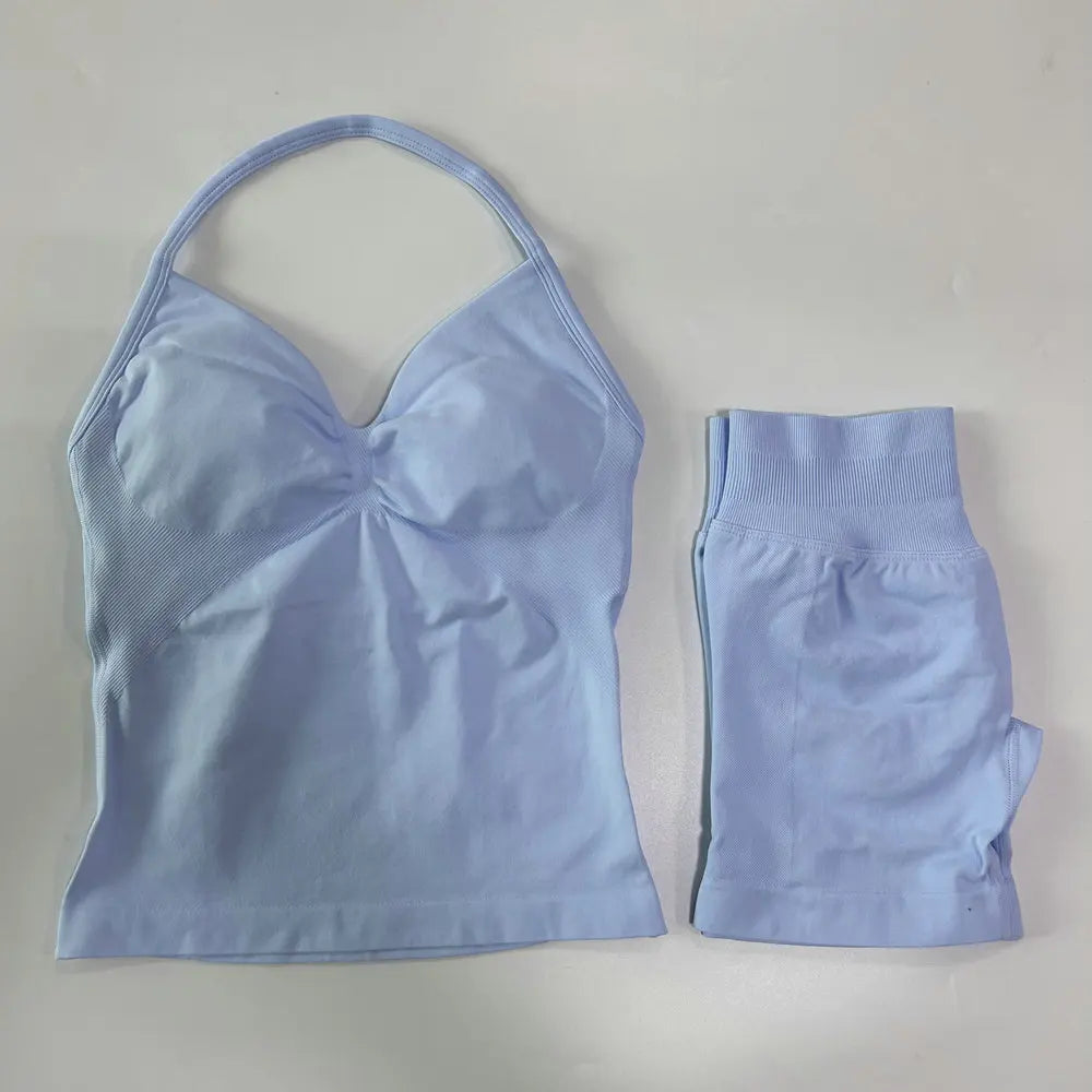 2-Piece Women’s Seamless Gym Set – Tank Top & Scrunch Shorts