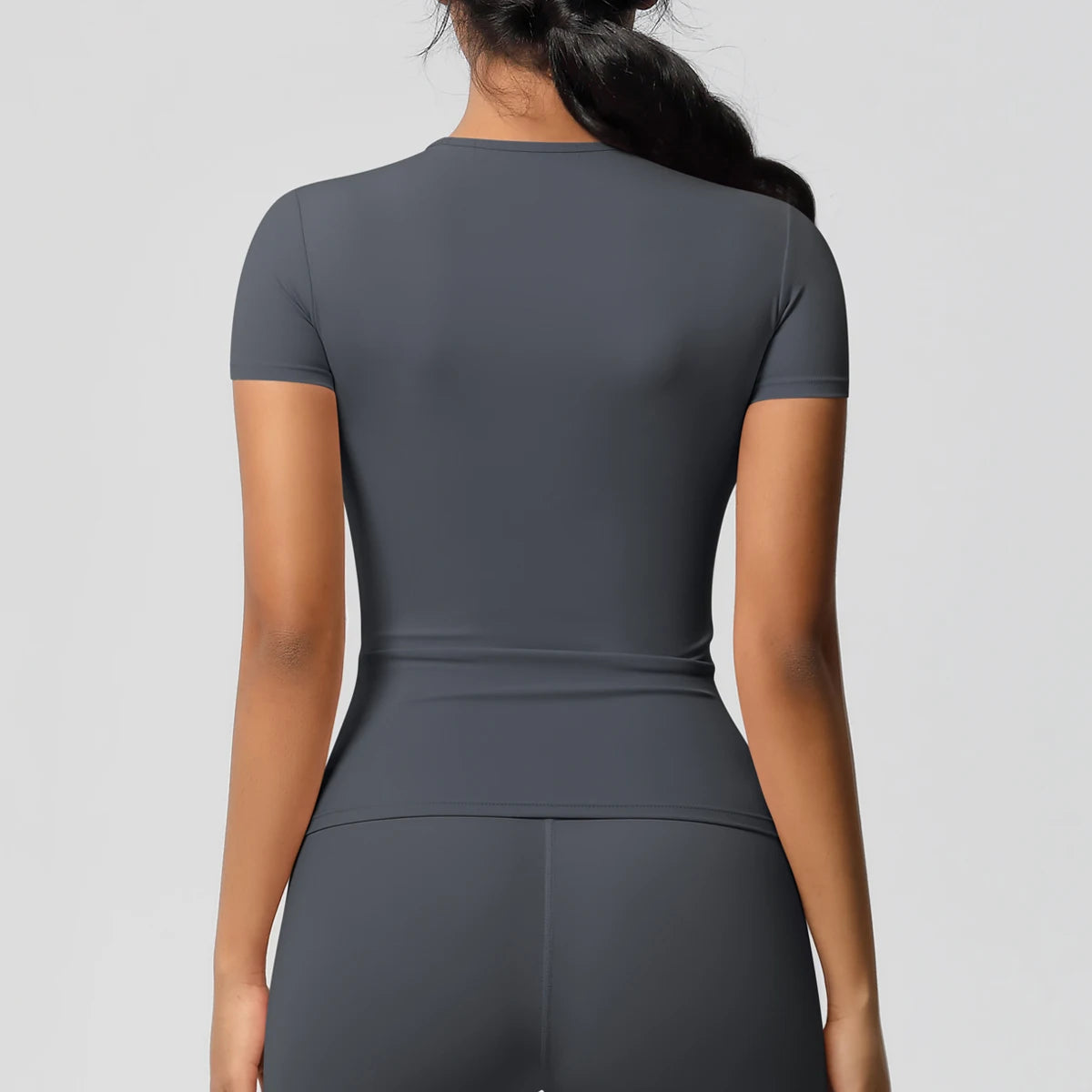 Women’s High-Elastic Sports Top – Breathable Gym & Workout Tee