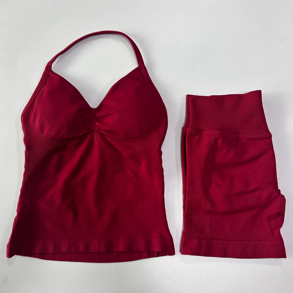 2-Piece Women’s Seamless Gym Set – Tank Top & Scrunch Shorts