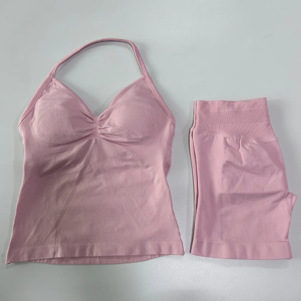 2-Piece Women’s Seamless Gym Set – Tank Top & Scrunch Shorts