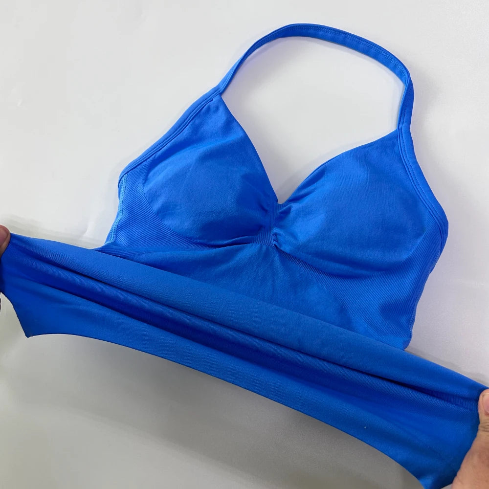 2-Piece Women’s Seamless Gym Set – Tank Top & Scrunch Shorts